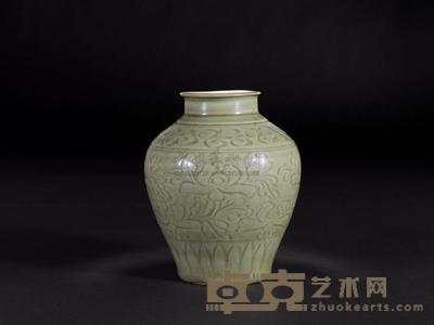 明初 龙泉窑刻花梅瓶 高21cm