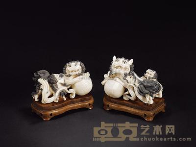 清 象牙刻太狮少狮摆件 （一对） 长15cm；高10cm