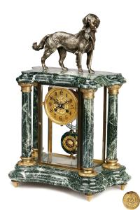 约1900年 法国青铜猎犬雕像大理石门廊式台钟