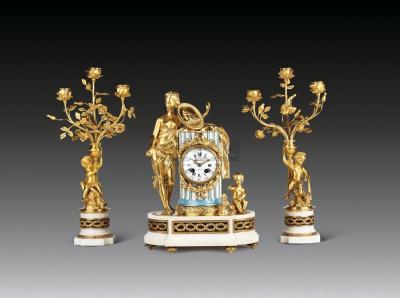 约1860—1870年 法国大理石铜鎏金壁炉钟/烛台 （三件/套）