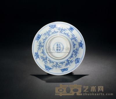 清雍正 青花淡描八宝纹斗笠碗 直径15cm