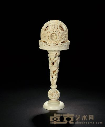 清 象牙镂雕人物纹转心球 高24cm