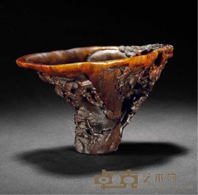 清早期·犀角雕山水杯 高：9.6cm 重：304g