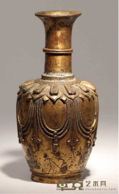 唐 铜鎏金莲瓣纹净瓶 高: 14cm 经: 7cm