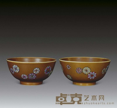 清光绪 紫金釉粉彩皮球花碗 (一对) 直径13.2cm