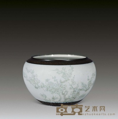 清中期 暗刻填彩喜上眉梢酱口足钵 高14.5cm