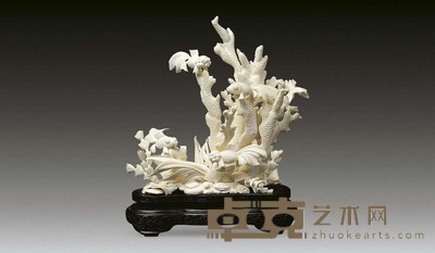 现代 象牙雕珊瑚金鱼摆件 长26cm