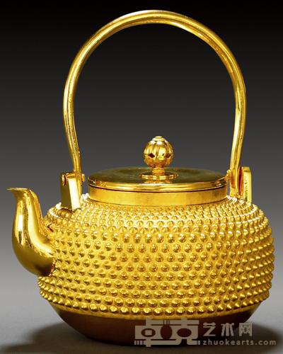 纯金雷纹壶 长15cm