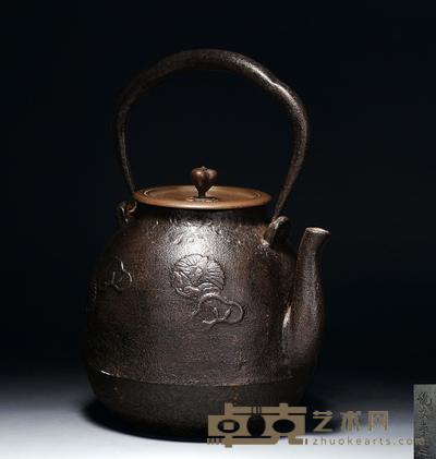 图文铁壶 高23cm