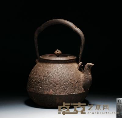 肌理纹铁壶 高20.5cm