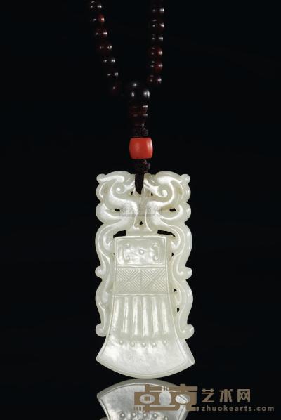 清中期 白玉龙纹斧形珮 高7.8cm