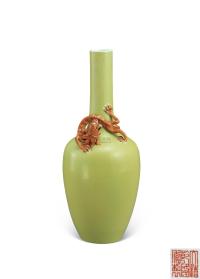 清 绿釉螭龙长颈瓶