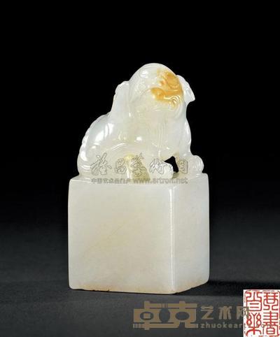 清中期 白玉雕鸿运当头瑞兽钮扁方章 长2×宽1.6×高4cm