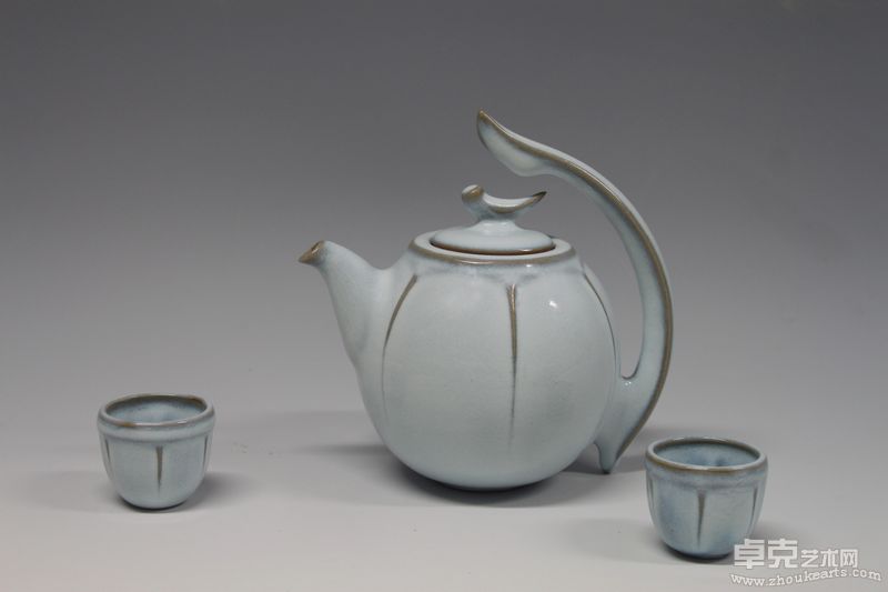 李正安-钧窑月白釉茶具-15×15×9.5cm