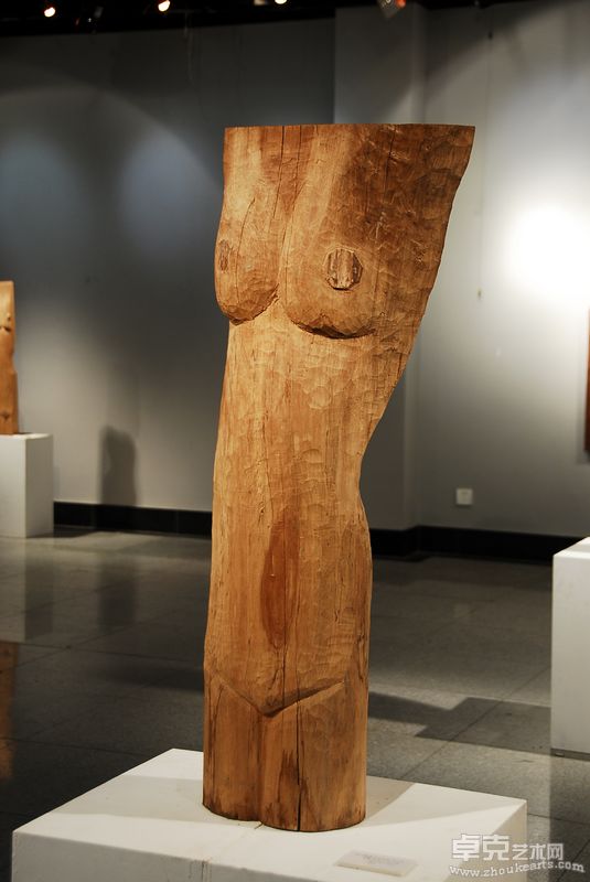 童建颖木雕展15