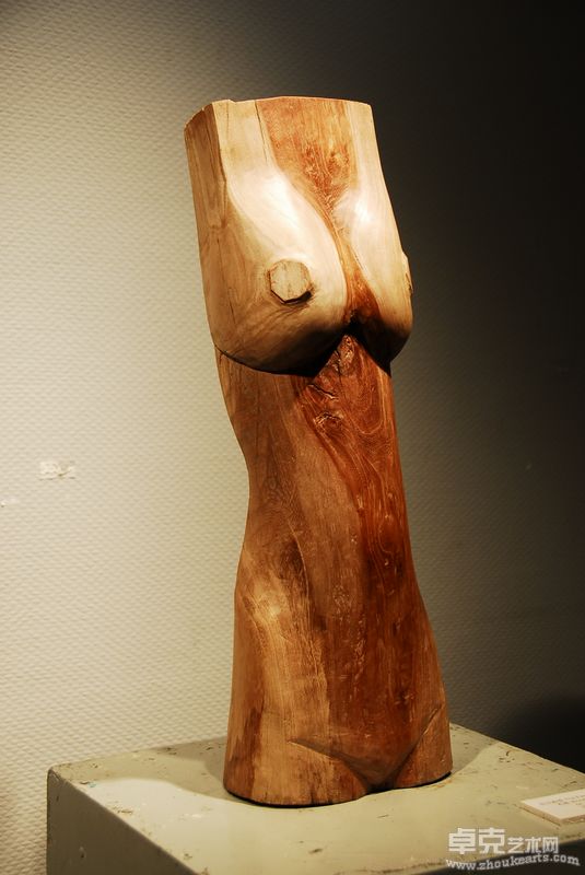 童建颖木雕展19