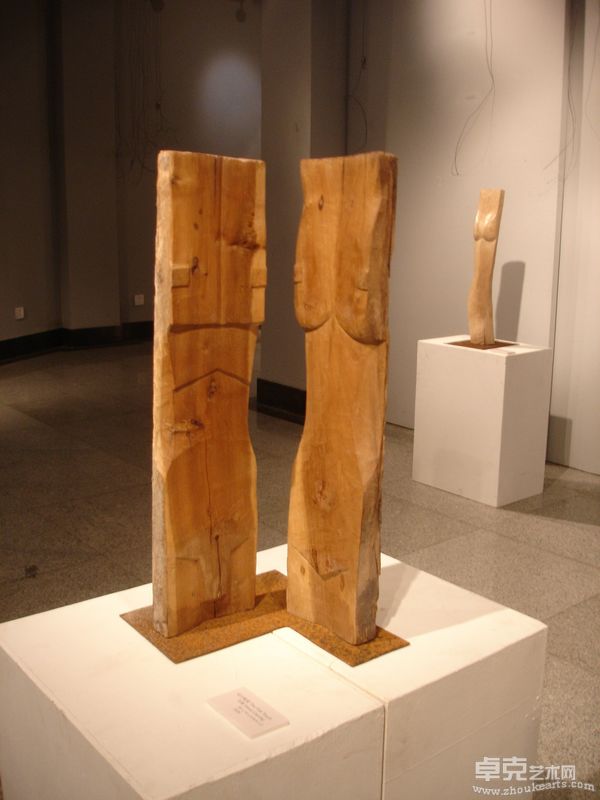 童建颖木雕展8