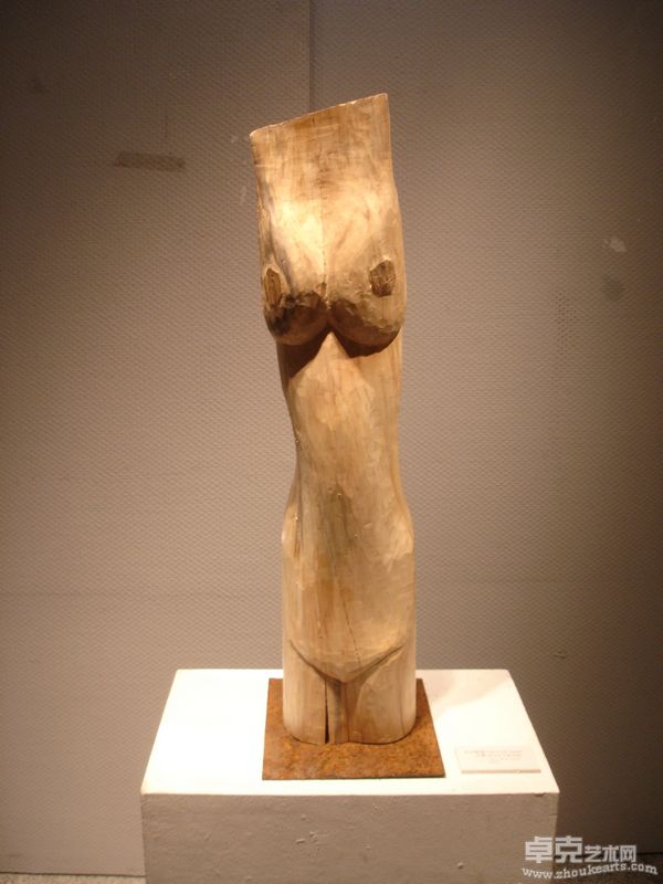 童建颖木雕展10