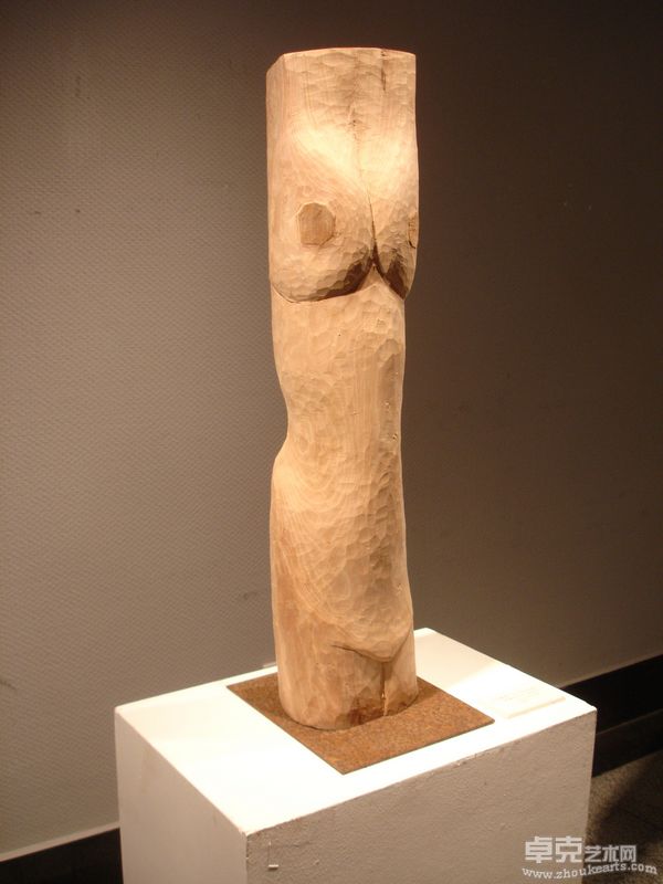 童建颖木雕展13