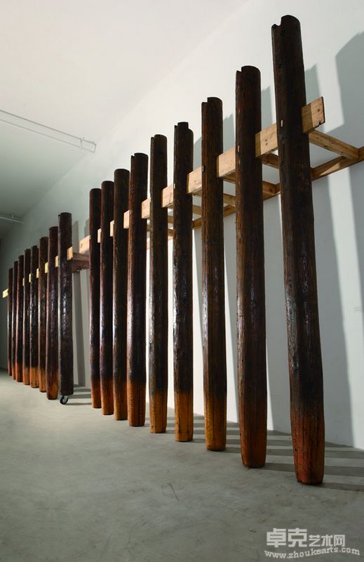 7.The Presentation, 1300x300x110cm, Wood, Steel, 2010