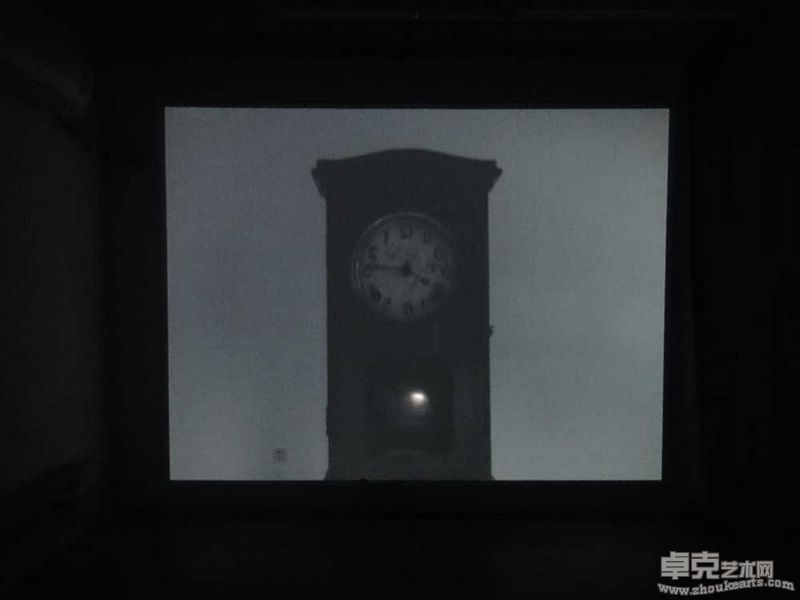 吴秋龑《摆》 (4)