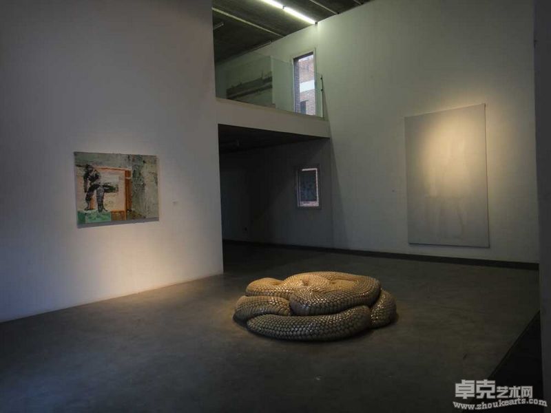 展场 (4)
