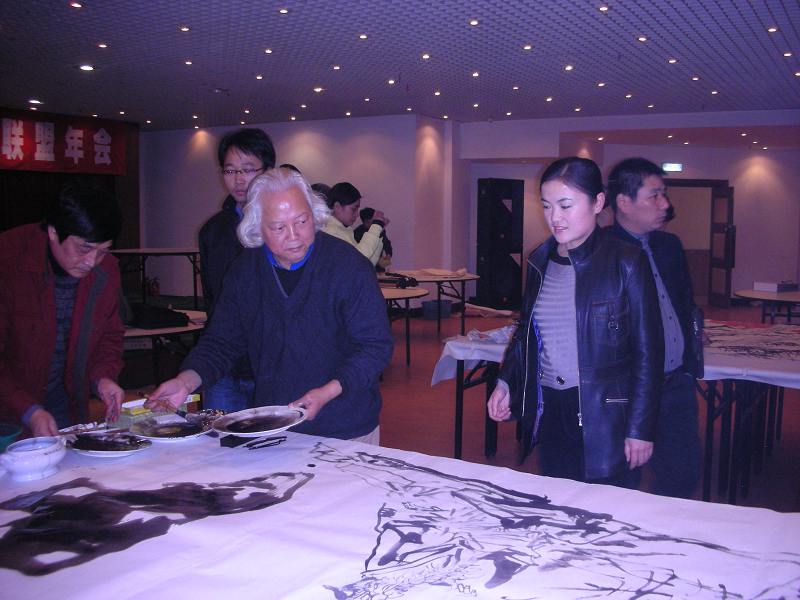 与著名画家吴山明先生一起参加笔会