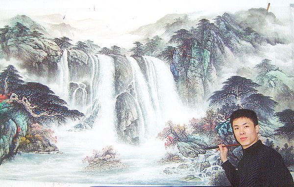 周国耀先生作画留影