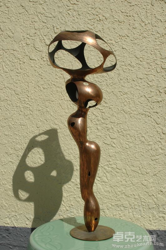朱祖德， 植物，1988 年，红铜， 38公分高