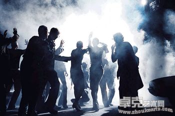 彼得·林德伯格《未知》