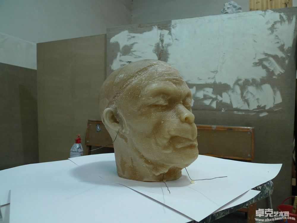 黄宽老圣 The Old Monkey King 170x50x145cm Painted Silica Gel硅胶着色(局部）