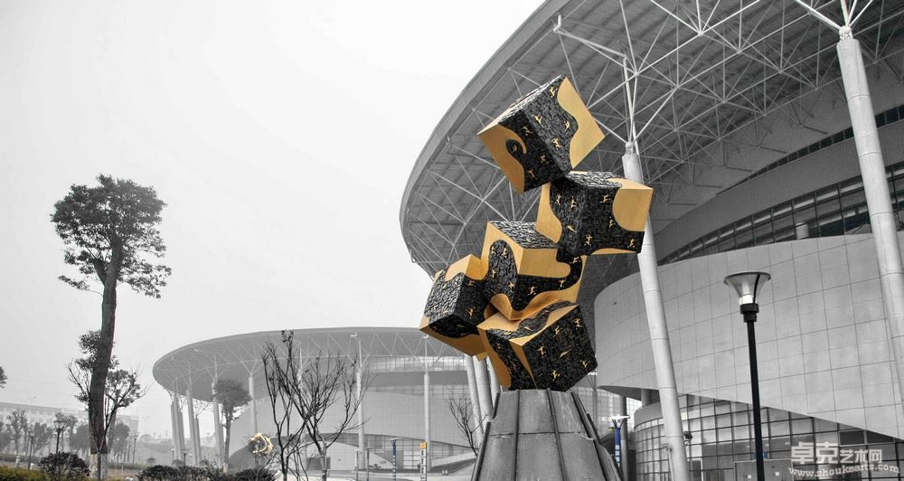 《搏》株洲体育馆系列雕塑NO.1高6米