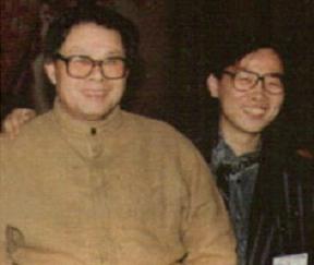 1990年江泽民来参加张建富在上海所办盛大交流会