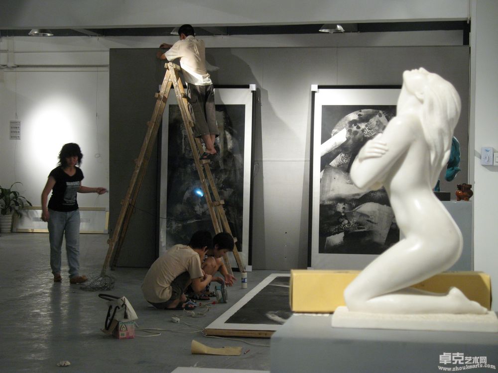 中国，刘子建作品布展现场（2007,6）
