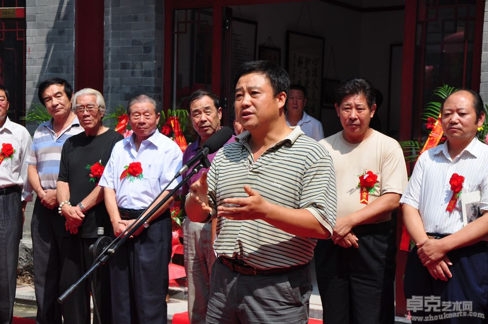 画家郑忠致答谢词