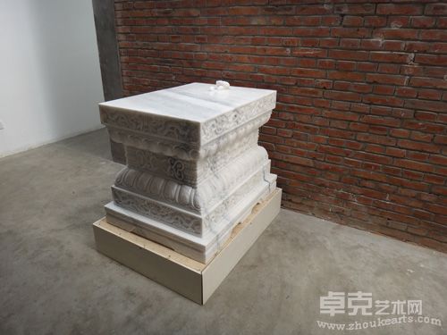 遗留问题  汉白玉，90×70×100cm×2