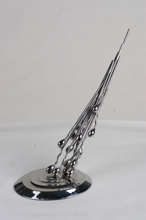 润物细无声  雕塑 不锈钢 尺寸：70x35cm 2011