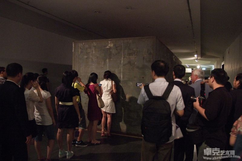 隋建国作品：2011年8月在广东美术馆