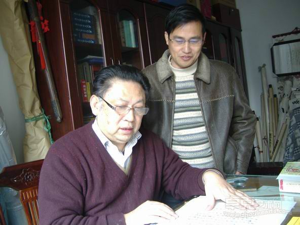 李伟华应《中华儿女》书画特刊主编之邀专访王羲之54代孙、著名书法家王正良