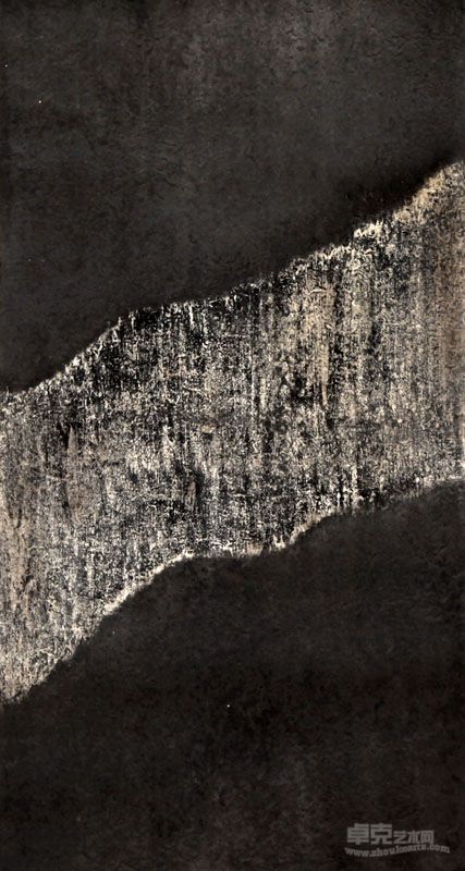 作品 034,纸本媒介，2012，200x100cm