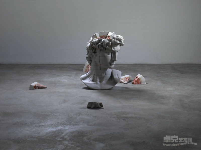 曹晖  如果我是（一）树脂、纤维、丙稀等综合材料 117×85×75lcm× 58 2011-2012（2）