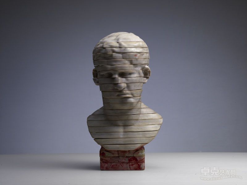 曹晖 OH, NO  树脂、纤维、丙稀 等综合材料  58×33×26cm×22  2011-2012（2）