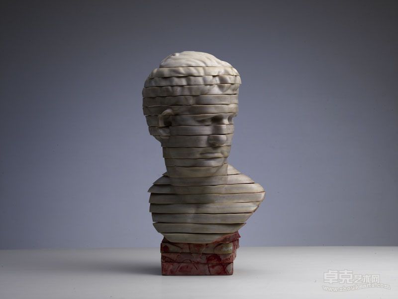 曹晖 OH, NO  树脂、纤维、丙稀 等综合材料  58×33×26cm×22  2011-2012（5）