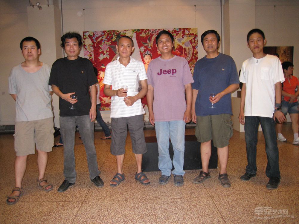 2008年《中国红徐旭油画展》中央美院教授乔晓光等人在画展上