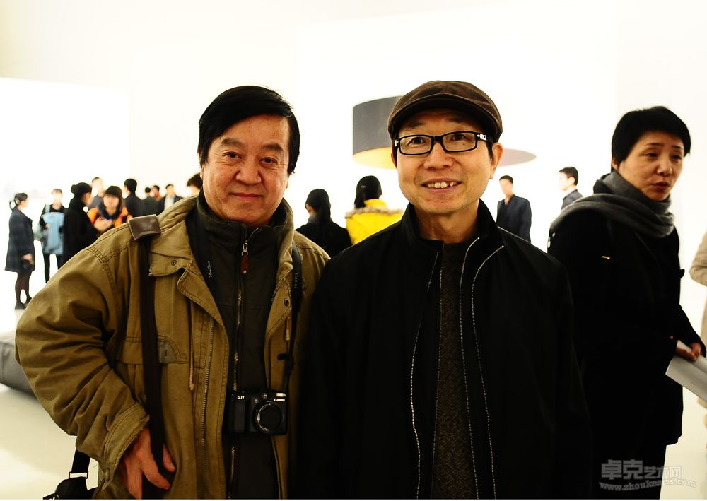 2011年傅强和中央美院人文学院院长著名理论家尹吉南先生合影