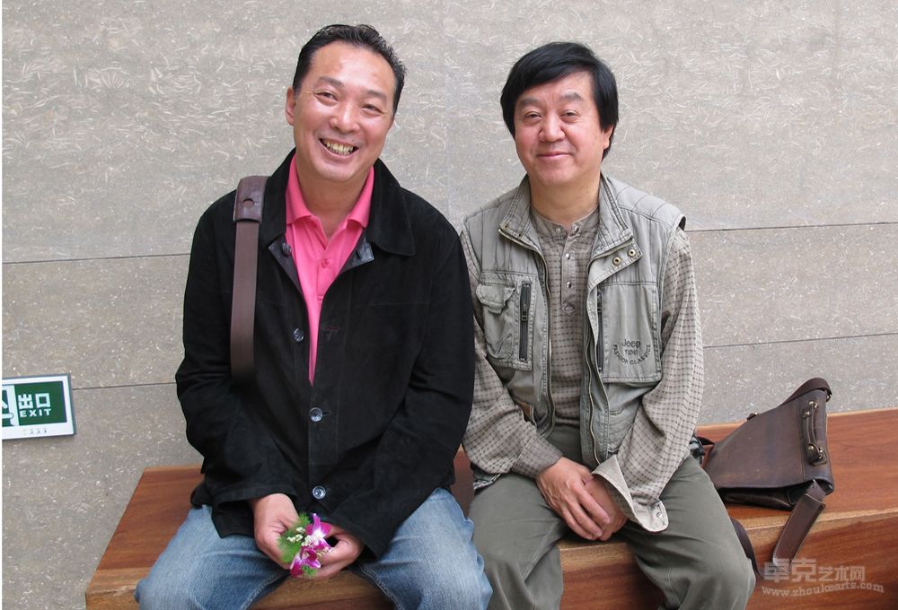 2011年傅强与中国油画学会副主席中国美院油画系主任杨参军合影