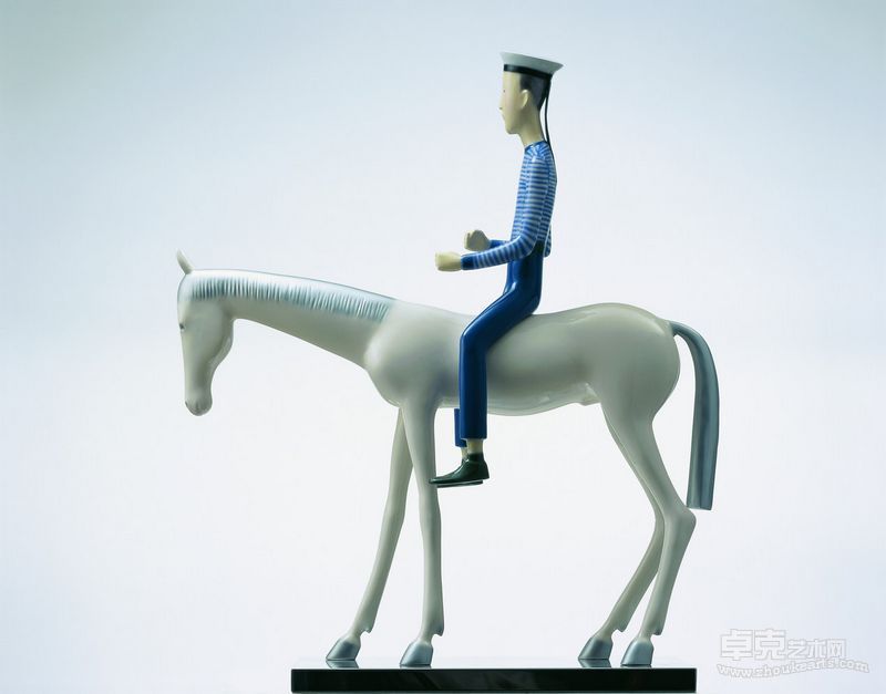 于凡作品-白马与水兵之三 Sailor and the white horse 铜喷漆Spray paint on copper 80X80X28cm 2009