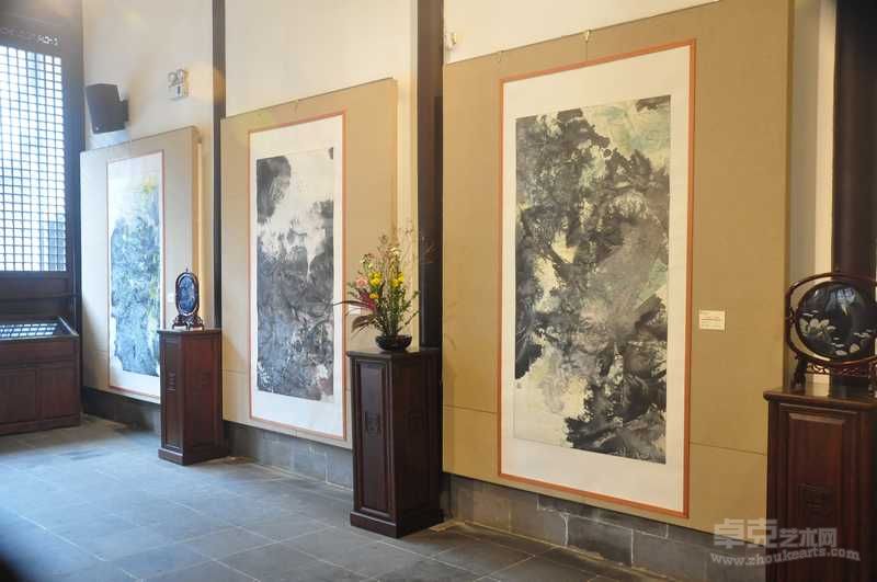 郑忠艺术作品展