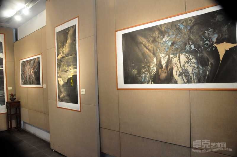 郑忠艺术作品展