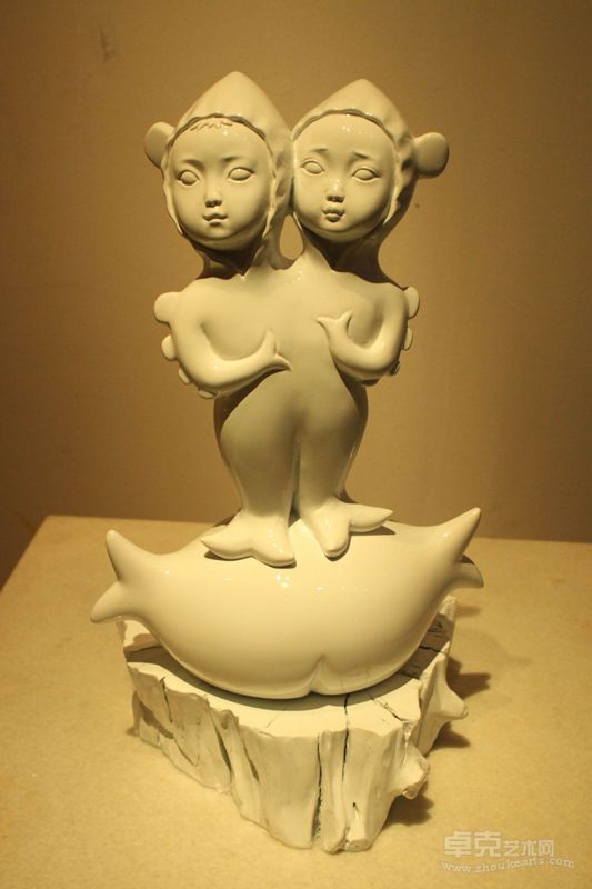 张宾 双鱼座 玻璃钢着色 35×25×20cm 2012年